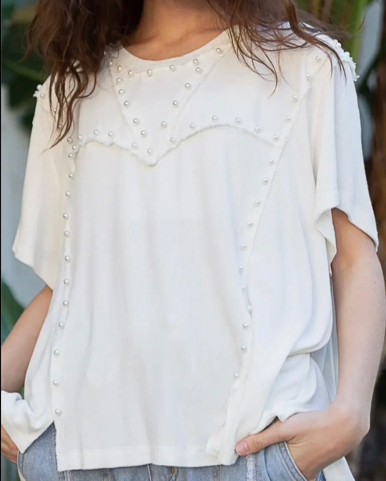 Oversize 1/2 Sleeve Pearl and Slit Detail Ribbed Top-White