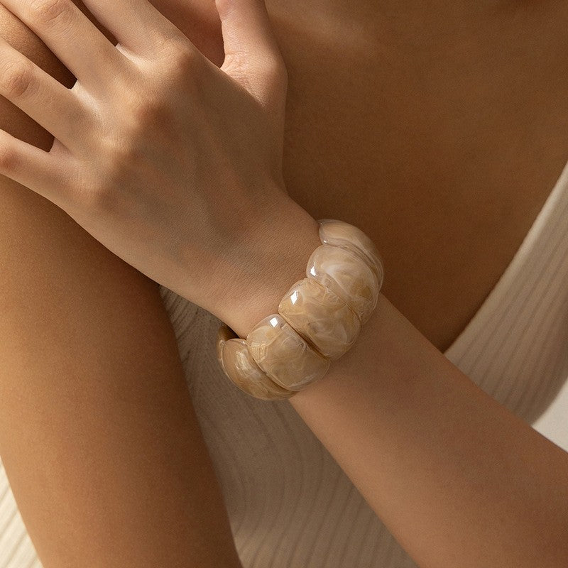 Block Acrylic Stretch Cord Bracelet Brown